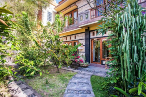 2BDR Budget House with Rice Field View Near Center